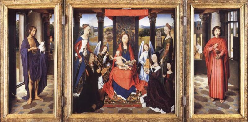 Hans Memling The Virgin and Child with Angels,Saints and Donors